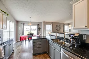 5938 Bridle Ct, Medina, OH 44256 - Photo 9