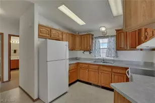 104 Vine St, New Lexington, OH 43764 - Photo 13