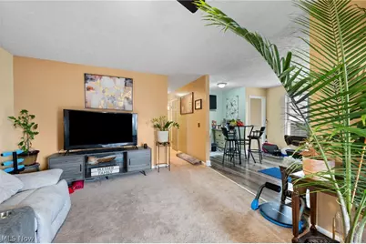 757 Independence Avenue, Akron, OH 44310 - Photo 5