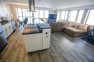 12520 Edgewater Dr, Oakwood, OH 44107 - Photo 3