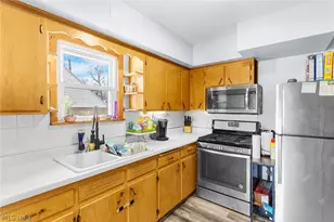 464 Elm St, Struthers, OH 44471 - Photo 13