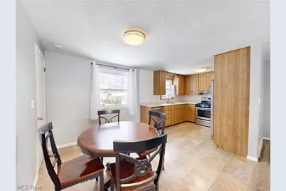 231 Cedar Street N, East Canton, OH 44730 - Photo 3