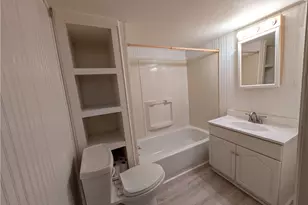 2000 Stake Dr, Green, OH 44232 - Photo 9