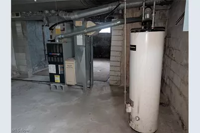 2000 Stake Drive, Green, OH 44232 - Photo 17