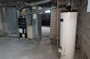 2000 Stake Dr, Green, OH 44232 - Photo 17