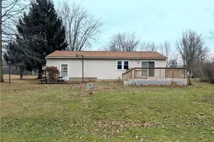 2000 Stake Dr, Green, OH 44232 - Photo 3