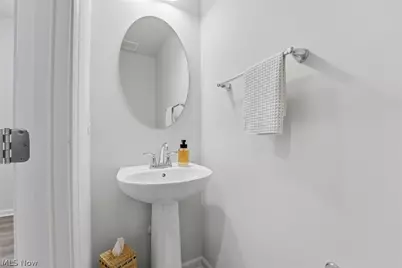 7362 Hillshire Drive, Painesville, OH 44077 - Photo 13