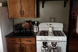 782 E State St, Newcomerstown, OH 43832 - Photo 15