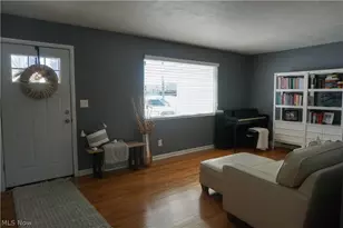 2887 Greenridge Rd, Norton, OH 44203 - Photo 3