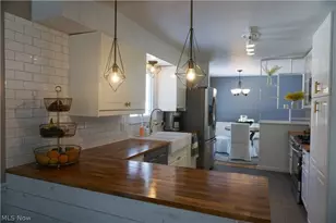 2887 Greenridge Rd, Norton, OH 44203 - Photo 9