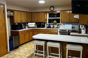 313 5th St, Sugarcreek, OH 44681 - Photo 5