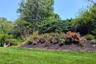 415 Springbrook Dr SW, New Philadelphia, OH 44663 - Photo 17