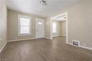 1010 Washington Ave, Louisville, OH 44641 - Photo 7