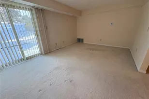 4615 Oakhill Blvd, Lorain, OH 44053 - Photo 5