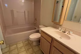 4615 Oakhill Blvd, Lorain, OH 44053 - Photo 9