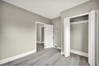 2023 Robin Street, Oakwood, OH 44107 - Photo 11