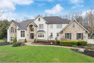 1014 Kings Ridge Boulevard, Wadsworth, OH 44281 - Photo 1