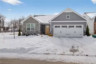 173 Eagle Cir, Amherst, OH 44001 - Photo 3