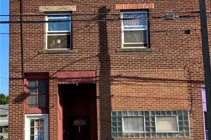 915 Wooster Rd W, Barberton, OH 44203 - Photo 1