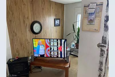 915 Wooster Road W, Barberton, OH 44203 - Photo 21