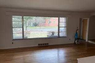 1384 Cleveland Heights Blvd, Cleveland Heights, OH 44121 - Photo 3