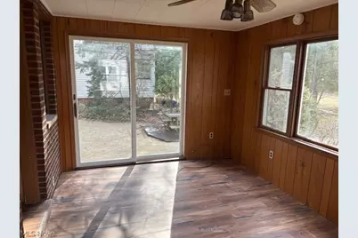 1384 Cleveland Heights Boulevard, Cleveland Heights, OH 44121 - Photo 11