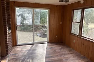 1384 Cleveland Heights Blvd, Cleveland Heights, OH 44121 - Photo 11