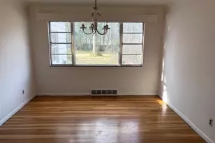 1384 Cleveland Heights Blvd, Cleveland Heights, OH 44121 - Photo 7