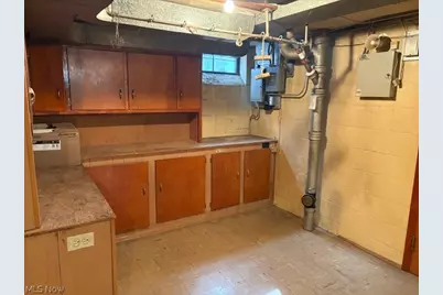 1384 Cleveland Heights Boulevard, Cleveland Heights, OH 44121 - Photo 25