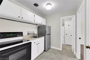 1415 Wyandotte Ave, Oakwood, OH 44107 - Photo 11