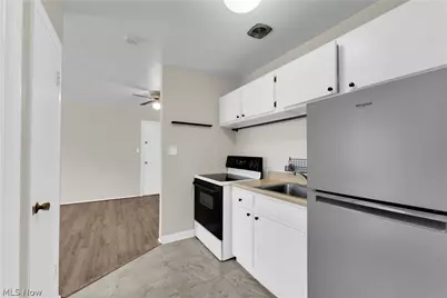 1415 Wyandotte Avenue #302, Oakwood, OH 44107 - Photo 13