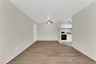 1415 Wyandotte Ave, Oakwood, OH 44107 - Photo 7