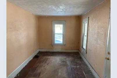 14065 Burden Road NE, Alliance, OH 44601 - Photo 5