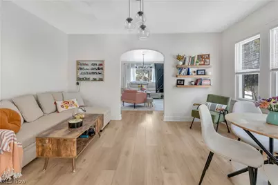 127 Roslyn Drive, Youngstown, OH 44505 - Photo 9