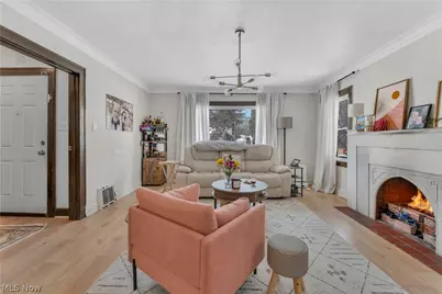 127 Roslyn Drive, Youngstown, OH 44505 - Photo 5