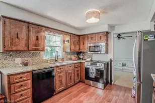 280 Kennedy St, Louisville, OH 44641 - Photo 9