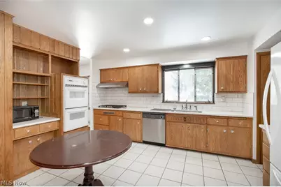 10725 York Road, North Royalton, OH 44133 - Photo 3