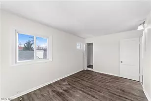 170 E 220th St, Euclid, OH 44123 - Photo 13