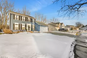 2225 Abbey Ln, Akron, OH 44319 - Photo 35