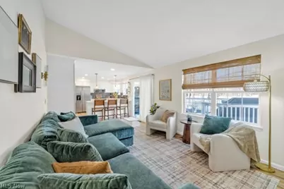 2225 Abbey Lane, Akron, OH 44319 - Photo 7