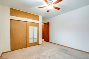 5731 Meadow Ln, Huber Heights, OH 44146 - Photo 11