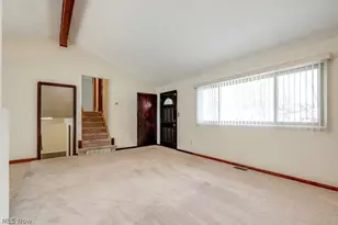 5731 Meadow Ln, Huber Heights, OH 44146 - Photo 7