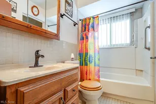 5731 Meadow Ln, Huber Heights, OH 44146 - Photo 15