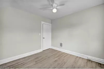 2218 W 100th Street, Loveland, OH 44102 - Photo 17