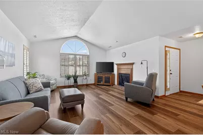 161 Beau Chemin Avenue, Louisville, OH 44641 - Photo 5