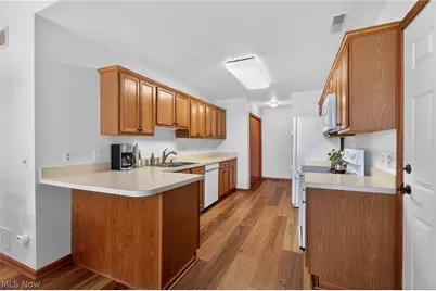 161 Beau Chemin Avenue, Louisville, OH 44641 - Photo 9