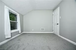 542 Montgomery St, Akron, OH 44305 - Photo 17