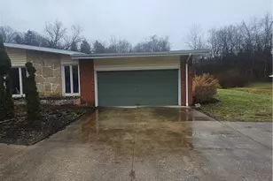 3750 Maplecrest Rd, Woodmere, OH 44122 - Photo 3