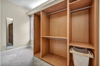 2420 Overlook Road, Cleveland Heights, OH 44106 - Photo 19