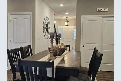 35965 Lake Shore Boulevard, Eastlake, OH 44095 - Photo 5